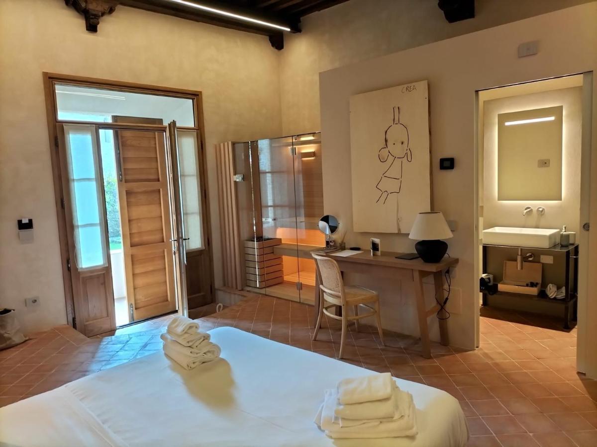 Bed and breakfast Badia Giulia Prestigious Historical B&b, - Adults Only - No Pets