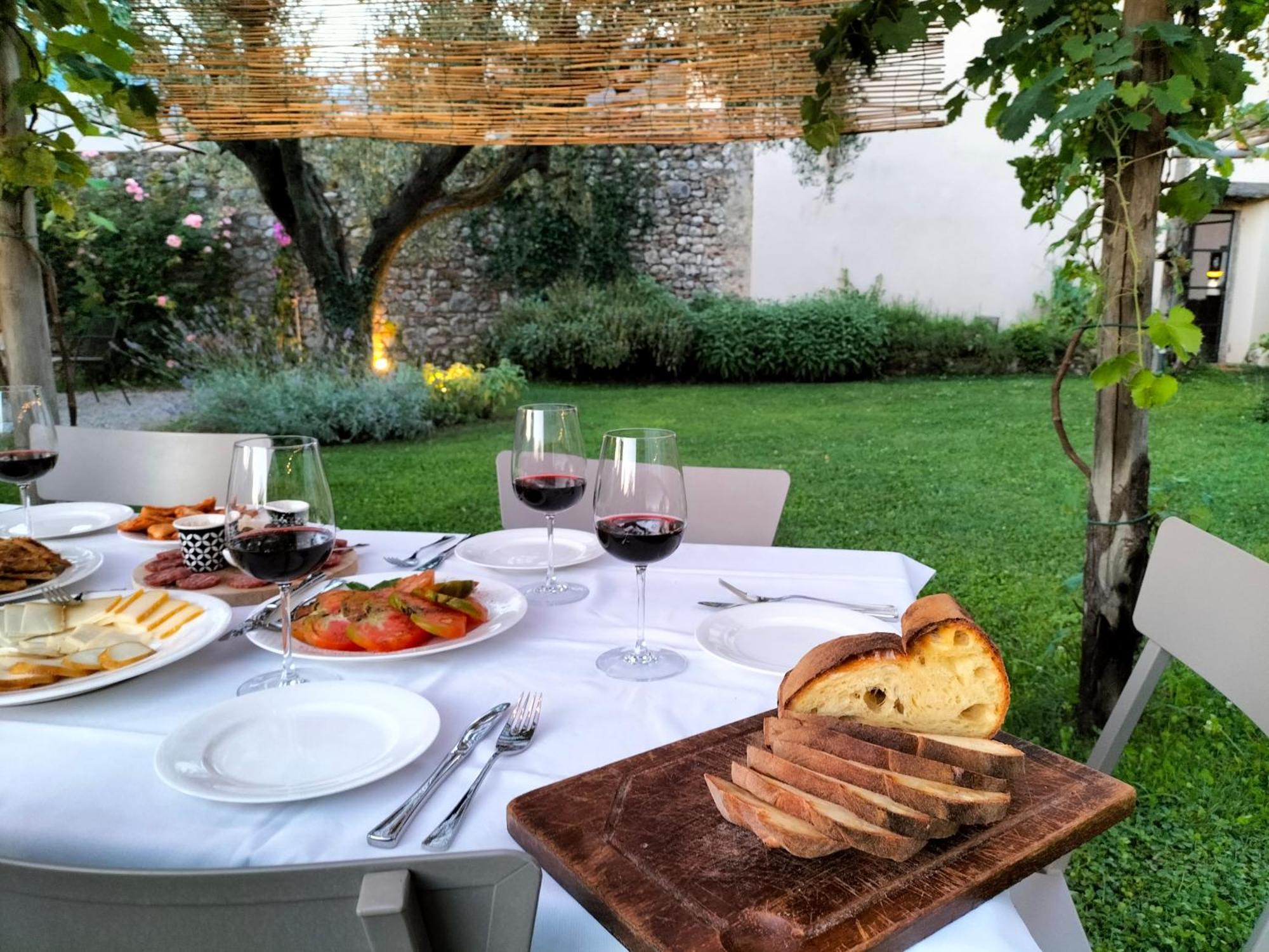 Badia Giulia Prestigious Historical B&b, - Adults Only - No Pets Frühstückspension 3*