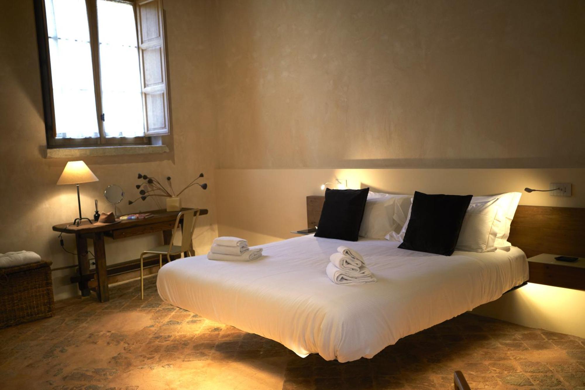 Badia Giulia Prestigious Historical B&b, - Adults Only - No Pets Frühstückspension