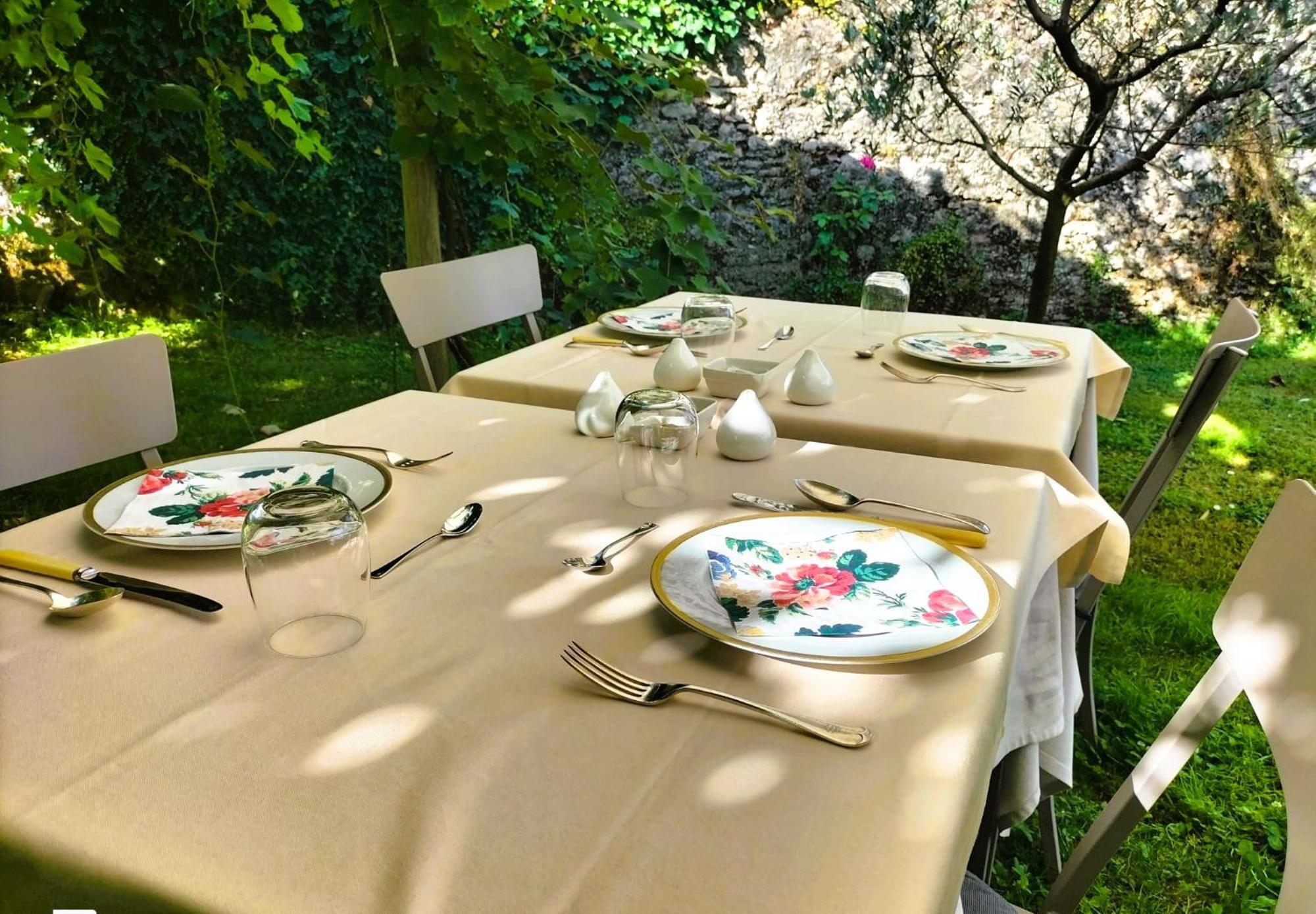 Badia Giulia Prestigious Historical B&b, - Adults Only - No Pets Frühstückspension Camaiore