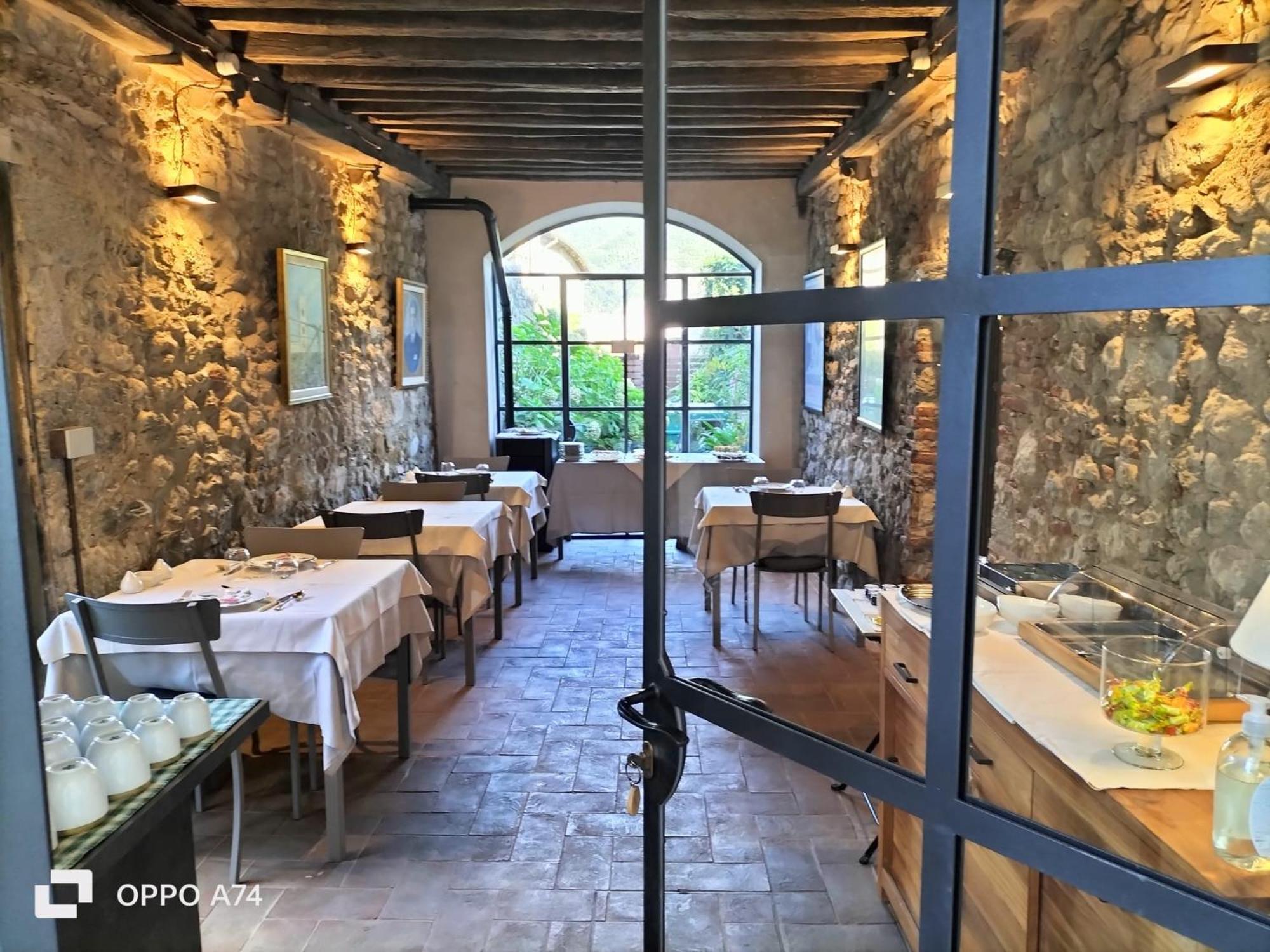 Badia Giulia Prestigious Historical B&b, - Adults Only - No Pets Frühstückspension 3*
